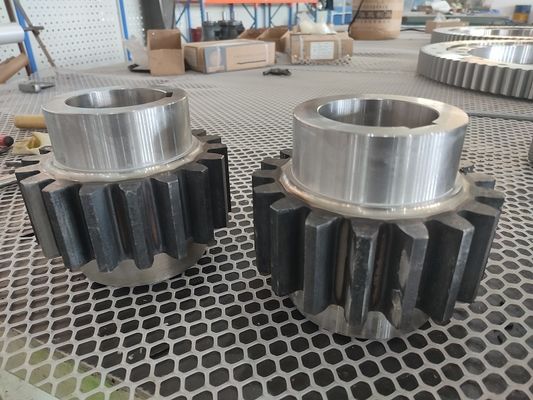 China. Engranaje de piñón con dientes coincidentes para anillo giratorio o rodamiento de transmisión proveedor