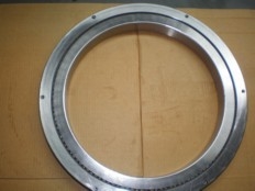 Rodamientos de rodillos cruzados XR855053 685,8*914,4*79,375 mm para máquinas de rectificación verticales proveedor