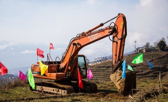 Oferta de rodamiento giratorio/círculo para el equipo de excavadora Hyundai R450LC-7 81NB-01021,tiempo de entrega de 10 días proveedor