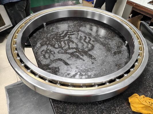 Rodamiento de bolas de alta precisión 718/670M para máquina de enroscamiento tipo jaula proveedor