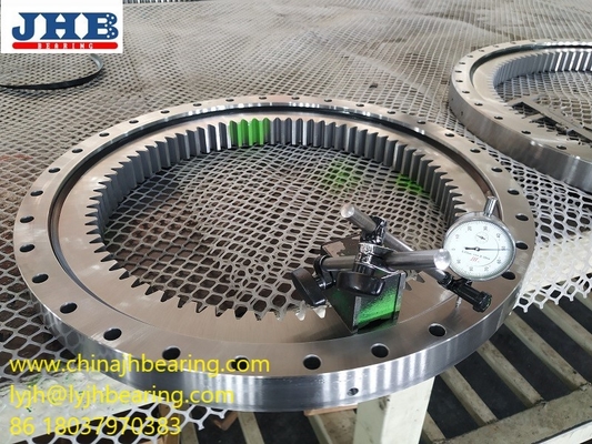 Es el RKS.062.25.1314 rodamiento de bolas giratorias con engranaje interno 1182x1399x68 mm proveedor