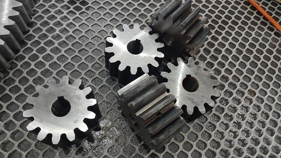 Pinion pequeño con dientes 96 * 84 * 50mm de acuerdo con rodamiento de anillo giratorio proveedor