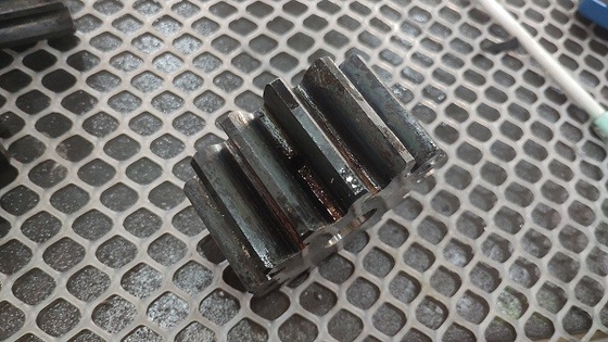 Pinion pequeño con dientes 96 * 84 * 50mm de acuerdo con rodamiento de anillo giratorio proveedor