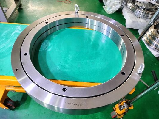 Rodamiento de rodillos cruzados XR820060 con tamaño 760X580X80mm para mesa giratoria CNC